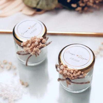 Bohème-Kerze als personalisiertes Gastgeschenk zur Hochzeit – goldene Akzente und elegant