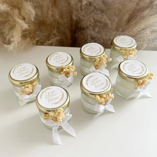 Gold-Kerze als personalisiertes Gastgeschenk zur Hochzeit – edel und luxuriös