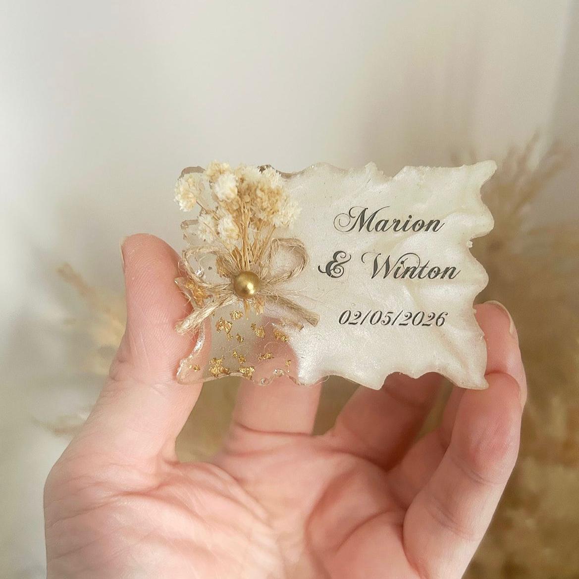 Hochzeit-Gastgeschenk: personalisierter Magnet mit Landschaftsmotiv, elegant und dauerhaft