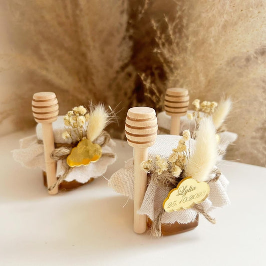 Honigglas Wolke als personalisiertes Gastgeschenk zur Taufe und Kommunion, mit Holzlöffel, Schleife und zarter Dekoration