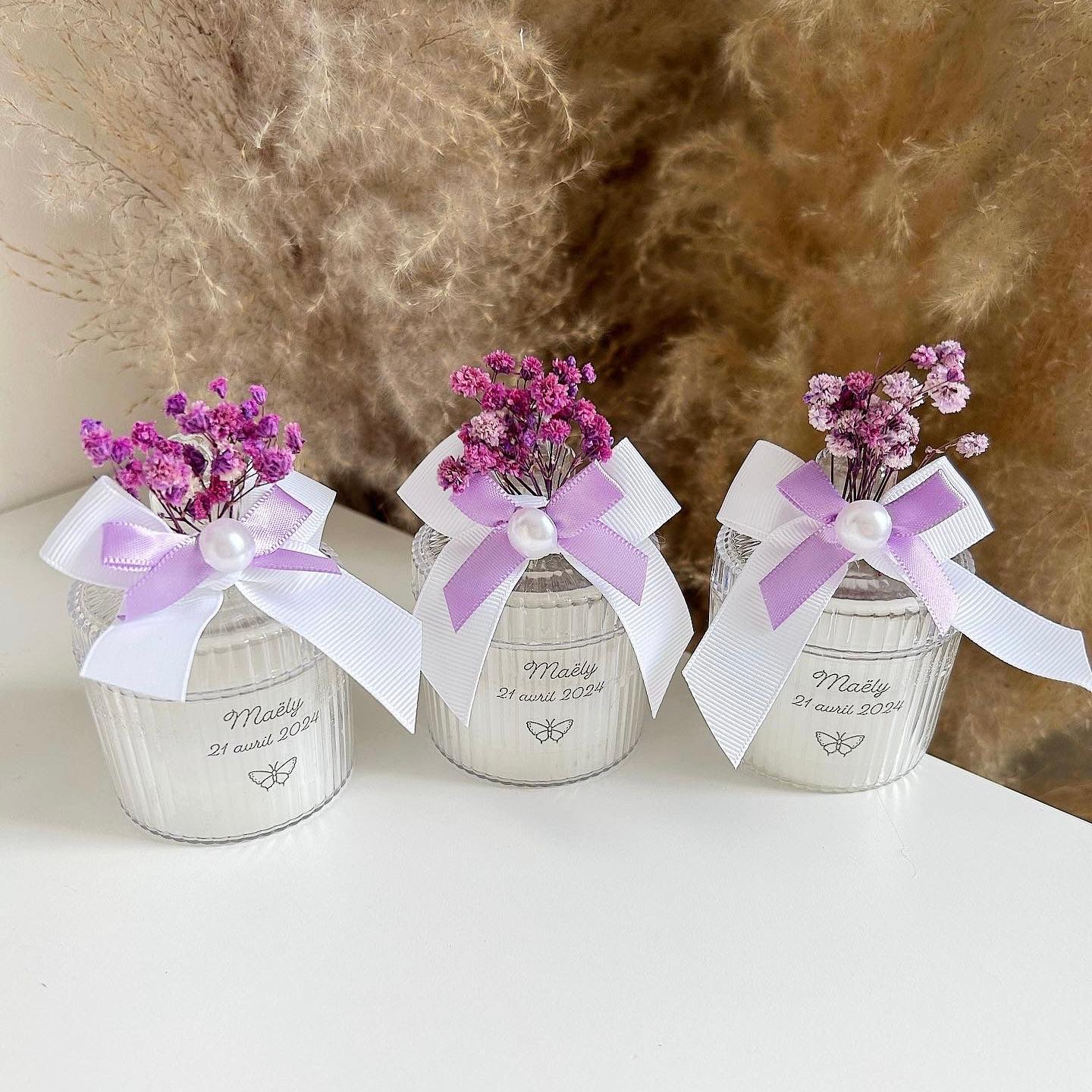 MON CADEAU INVITE - Personalisierte Prinzessinnenkerzen im Glas mit lila Schleife, Perlen und getrockneten Blumen, elegantes Gastgeschenk für Geburt, Taufe oder besonderes Event