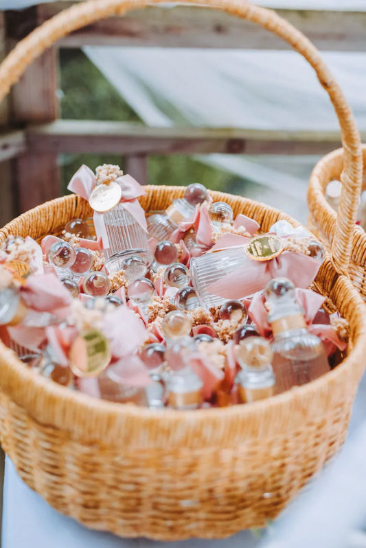 Hochzeit von Éléonore und Maxime – Eleganz und Sanftheit mit unseren Prestige-Kölnischwasser-Flakons