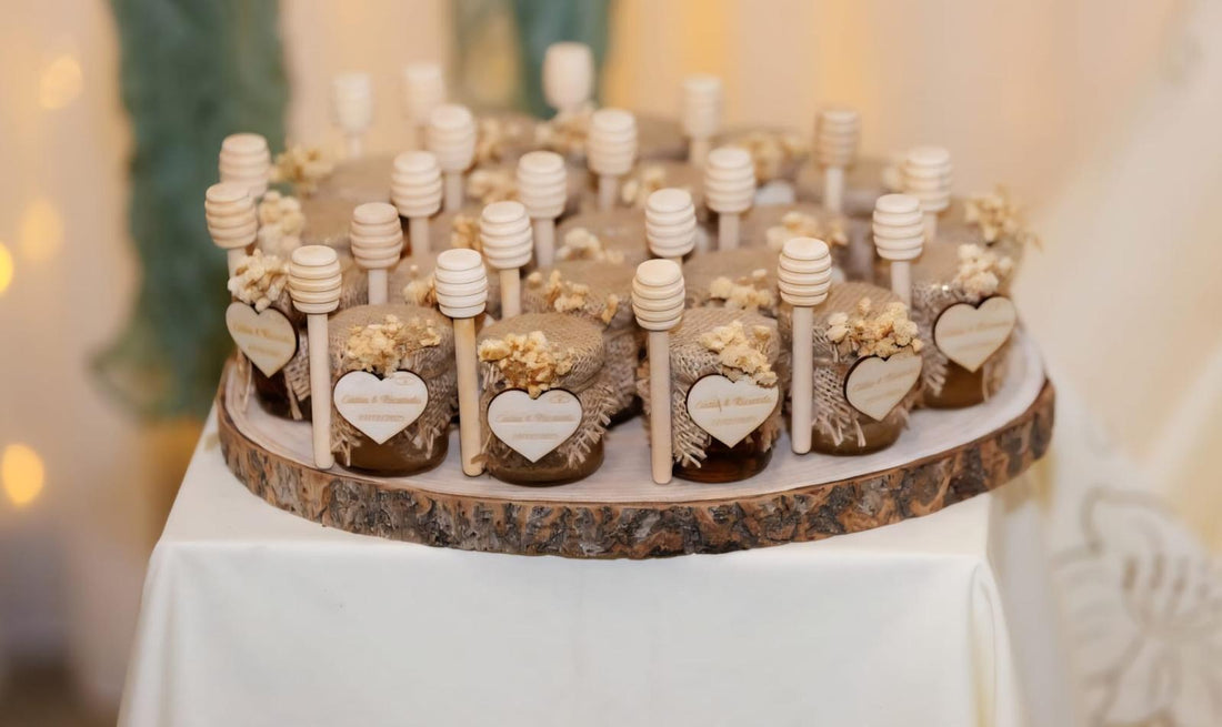 Personalisierte Love-Honiggläser für die Hochzeit von Catia und Ricardo in Portugal