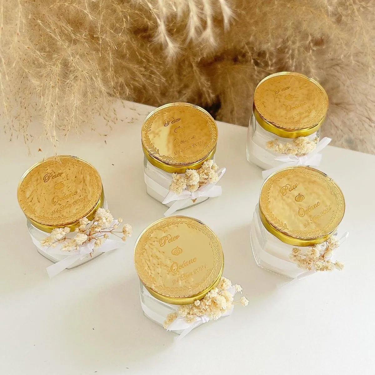 Brillance-Kerze als personalisiertes Gastgeschenk für Hochzeit oder Geburtstag – leuchtend und edel