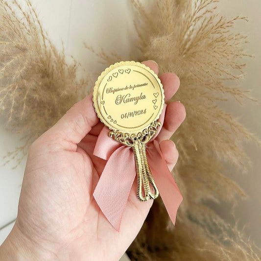 Candy-Spiegel graviert als personalisiertes Gastgeschenk für Hochzeit oder Taufe, elegantes Andenken