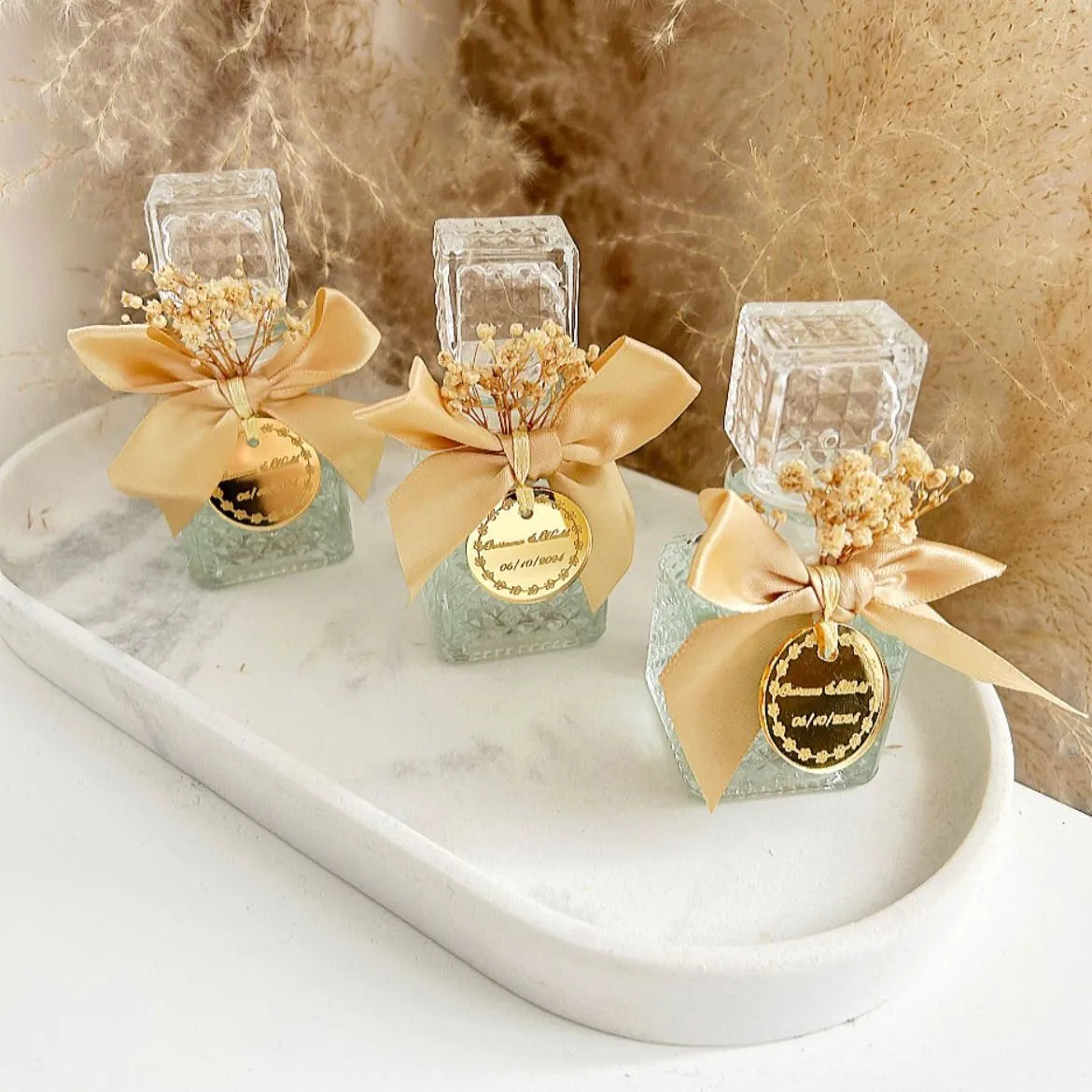 Eau de Cologne Flakon „Luxus“ als personalisiertes Gastgeschenk zur Hochzeit – elegant