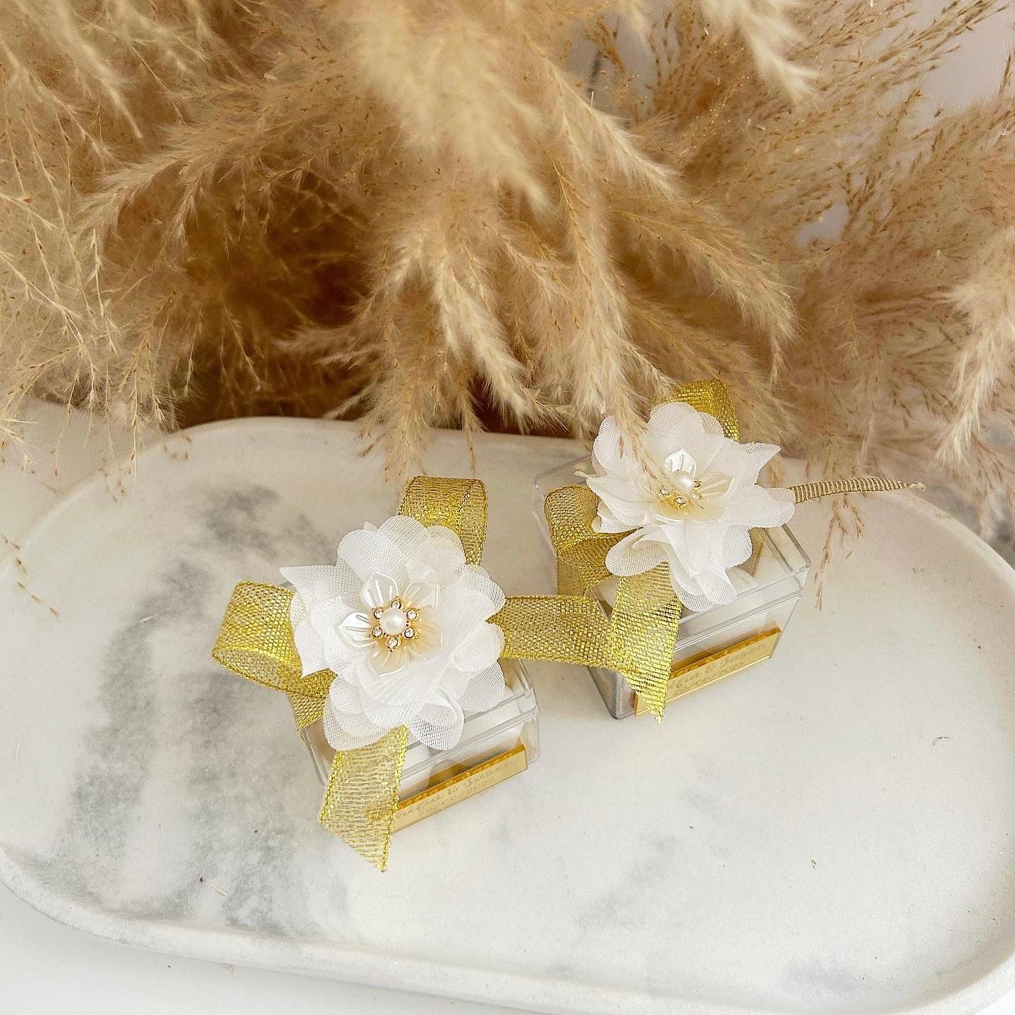 Flower Gold Zuckermandeln als Gästegabe, elegantes Gastgeschenk für Hochzeit, Taufe und Kommunion