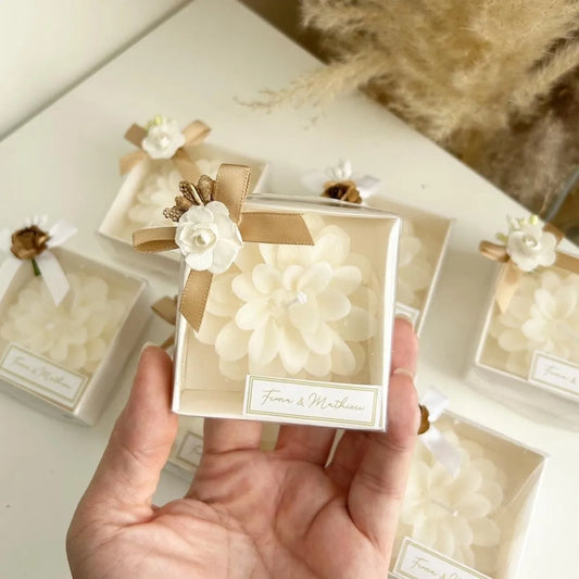 Lotus-Kerze als personalisiertes Gastgeschenk zur Hochzeit – edel und stilvoll