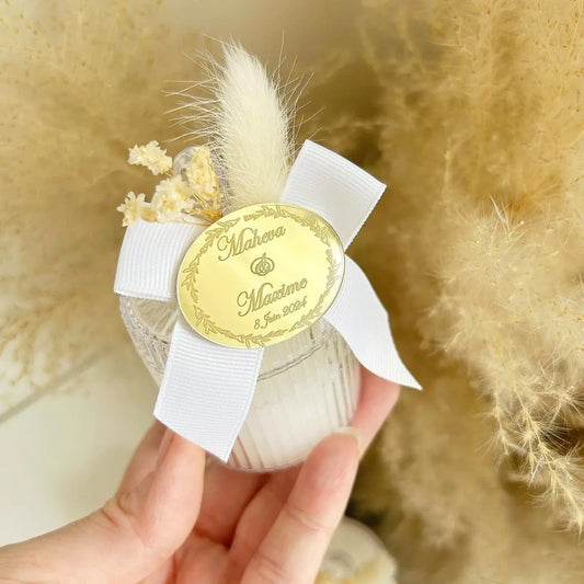 Louise-Kerze als personalisiertes Gastgeschenk für Hochzeit oder Geburtstag – elegant und strahlend