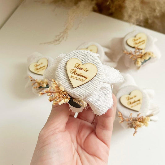 Mila-Kerze als personalisierte Kerze, Gastgeschenk für Hochzeit, Taufe, Kommunion oder Beschneidung, eleganter Akzent