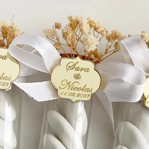 Perle-Zuckermandeln im personalisierten Röhrchen – edles Gastgeschenk zur Hochzeit