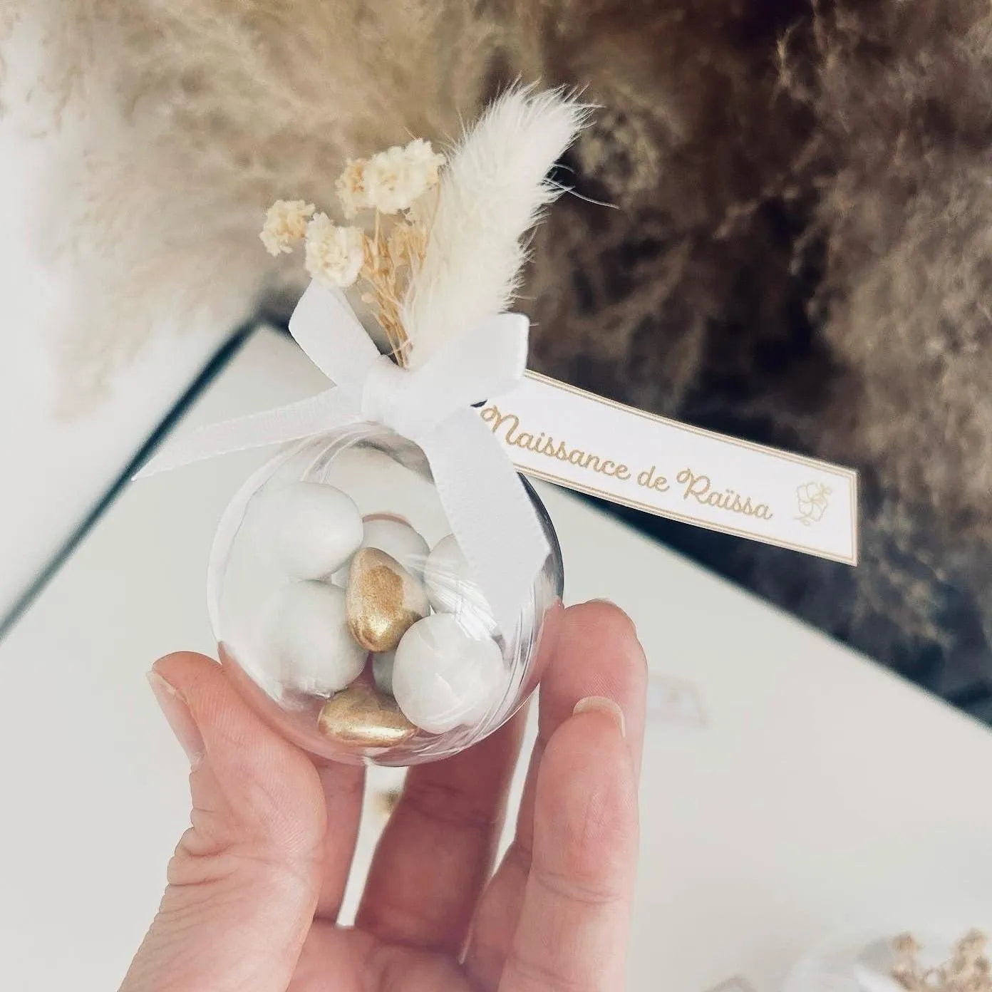 Ronda-Zuckermandeln als personalisiertes Gastgeschenk – elegant verpackt