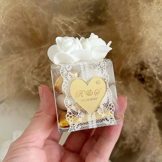 Rosita-Zuckermandeln als personalisiertes Gastgeschenk zur Hochzeit – elegante Verpackung