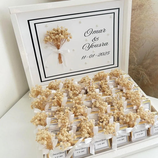 Schokoladenbox „Flora“ als personalisiertes Gastgeschenk-Set zur Hochzeit – elegant präsentiert