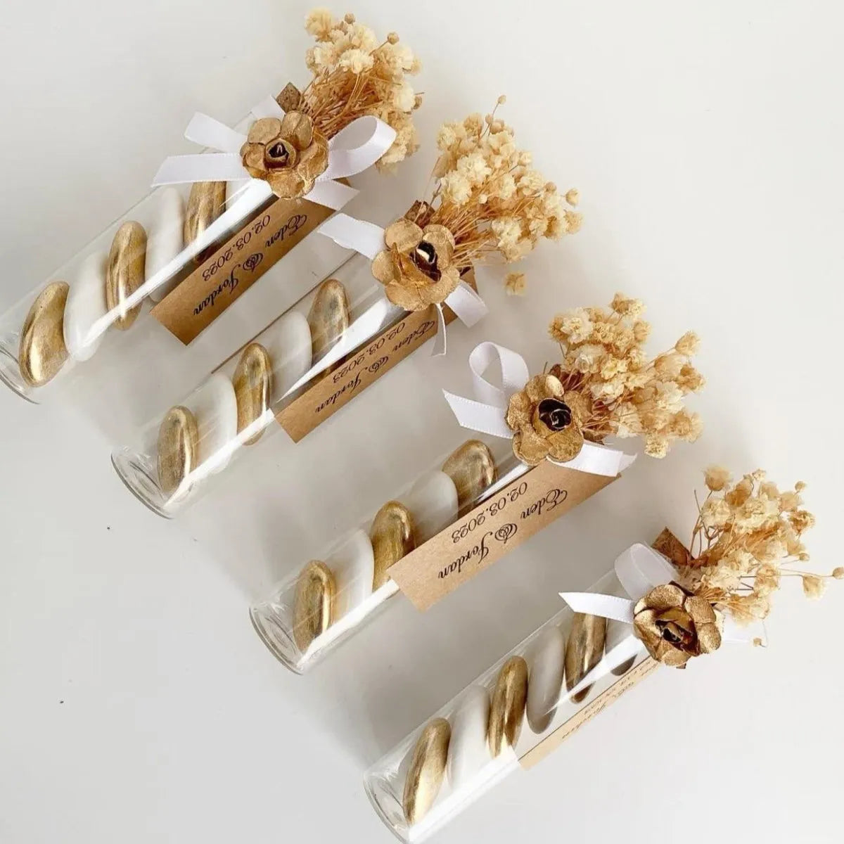 Venedig-Zuckermandeln als personalisiertes Gastgeschenk zur Hochzeit – elegant verpackt