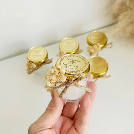 Versailles-Kerze als personalisiertes Gastgeschenk zur Hochzeit – goldener Glanz und elegant